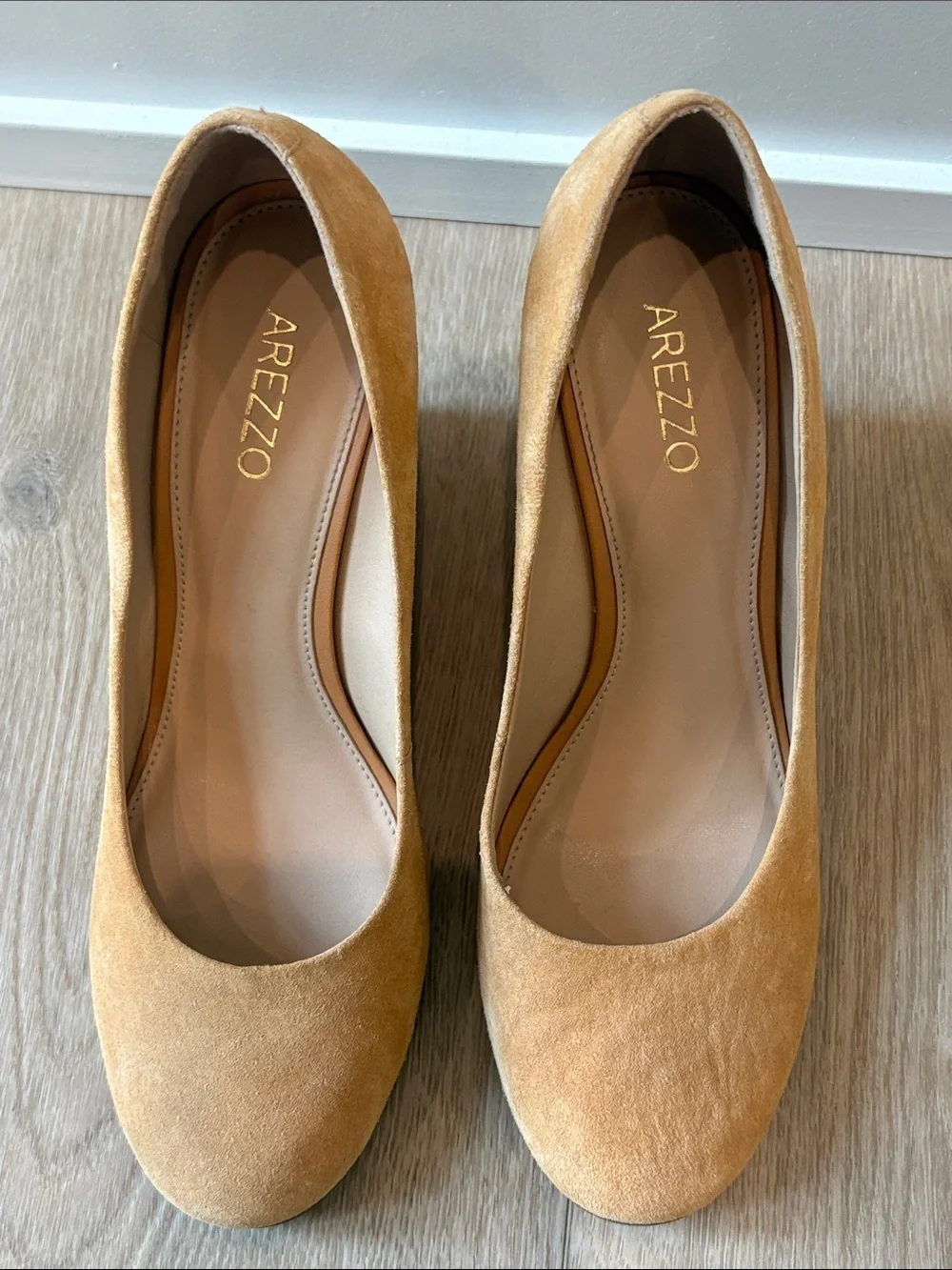 Arezzo Women's Tan Suede Espadrille Wedge Pumps